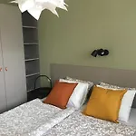 Apartmanhaz アパート *