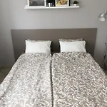 Apartmanhaz アパート バラトンレッレ