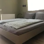 アパート Apartmanhaz *