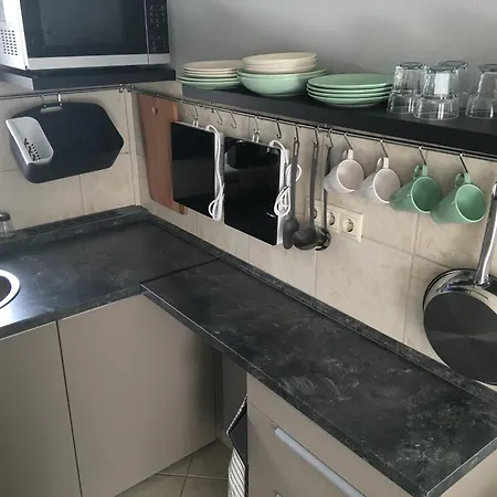 Apartmanhaz בלטונללה
