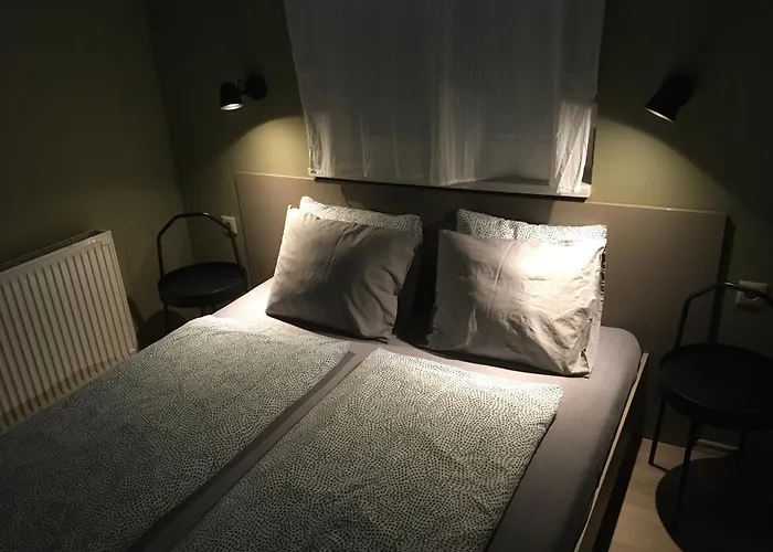 Apartmanhaz * 발라톤엘